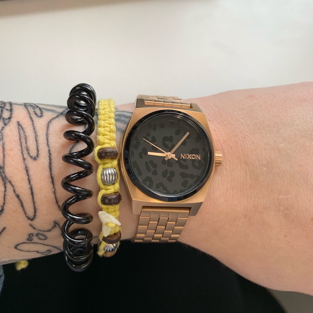Nixon medium time teller